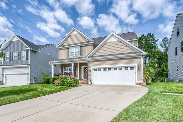 a house with yard and a outdoor space