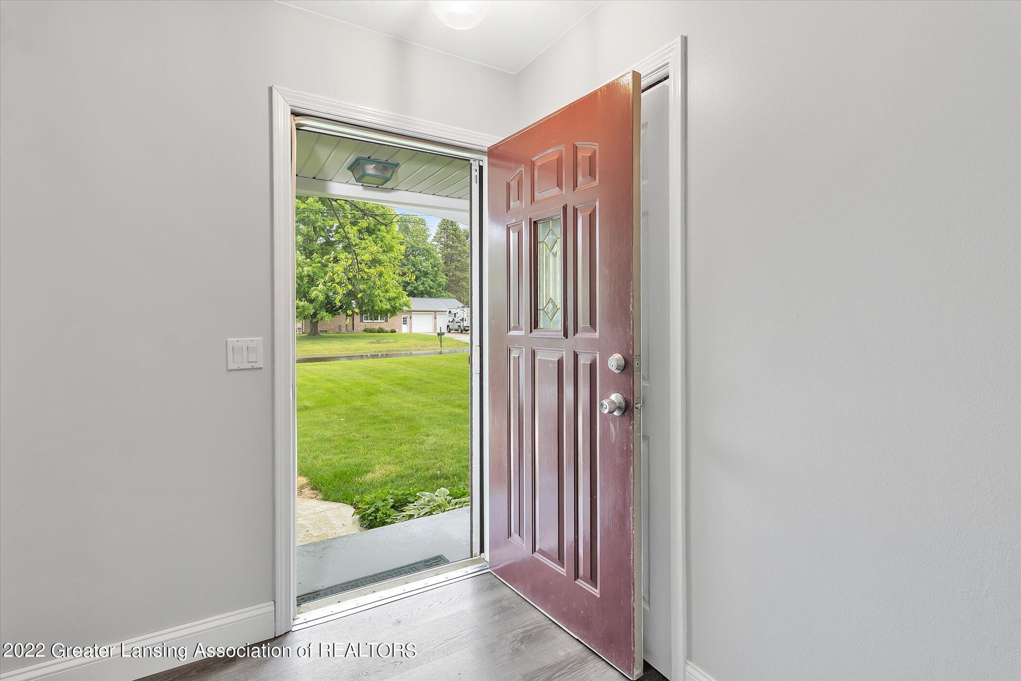 9810 Coleman Road Haslett, MI 48840 - Photo 8 of 82 08-9810-Coleman-Rd-WindowStill-Real-Esta
