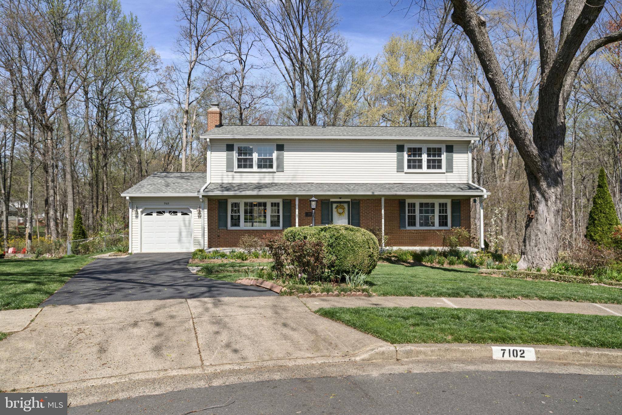 7102 Bear Court Springfield, VA 22153 - Photo 2 of 65 Great Location on Cul-de-Sac