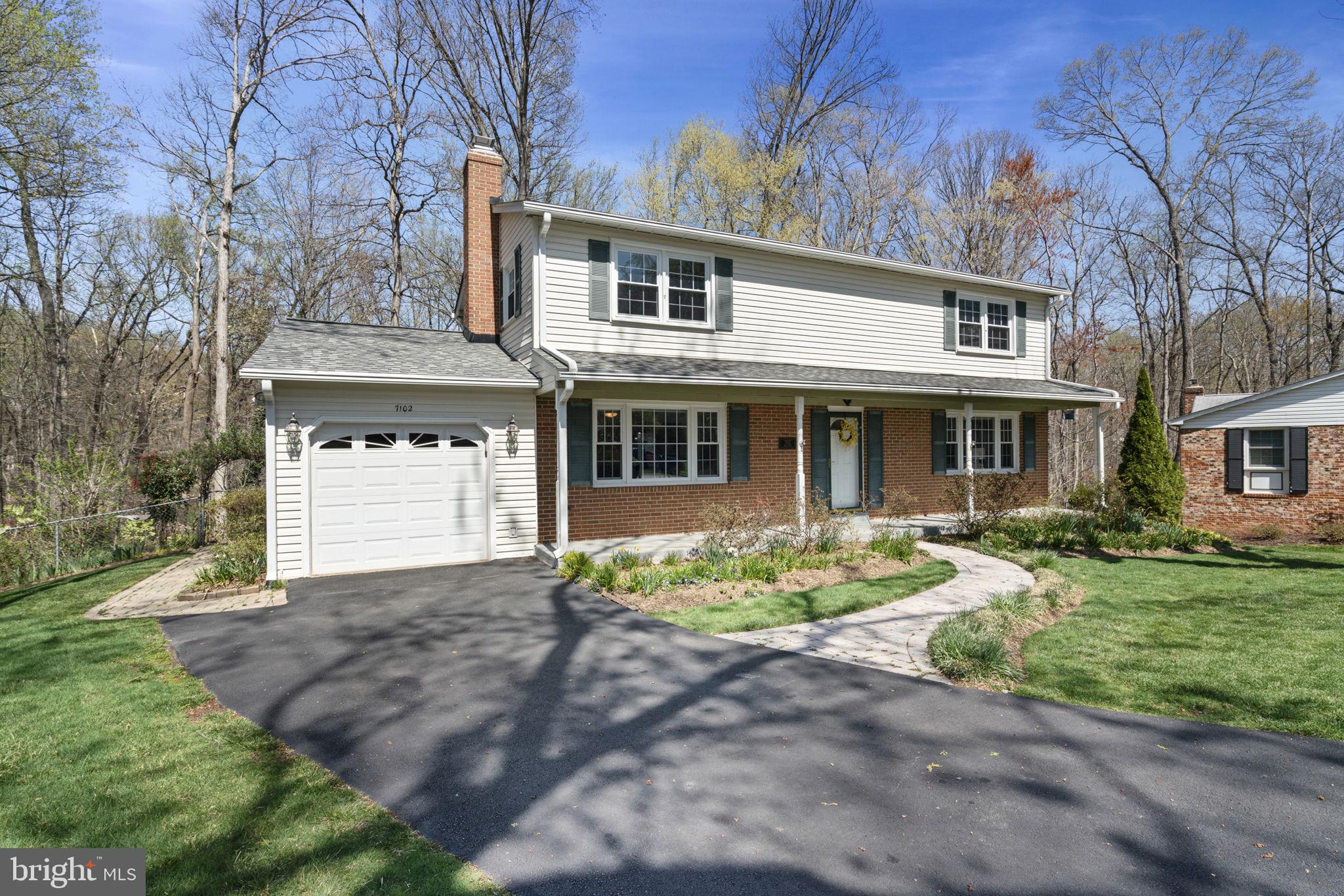 7102 Bear Court Springfield, VA 22153 - Photo 4 of 65 1 - Car Garage and Driveway Space