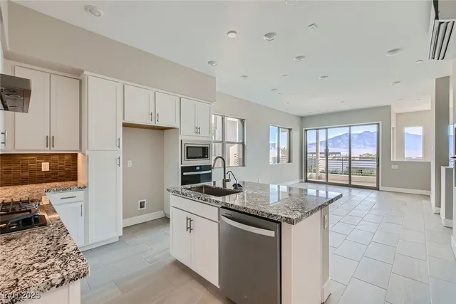 $516,879 | 10005 Hematite Place, Unit 3, Las Vegas, NV 89143