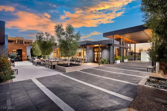 $516,879 | 10005 Hematite Place, Unit 3, Las Vegas, NV 89143