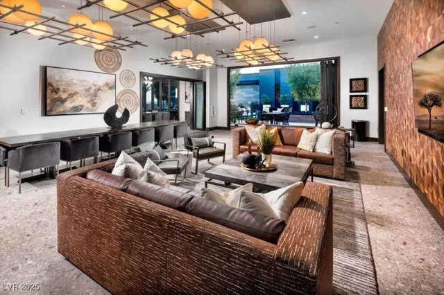 $516,879 | 10005 Hematite Place, Unit 3, Las Vegas, NV 89143