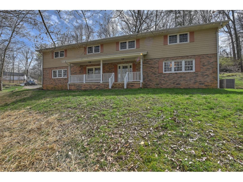 4540 Chickasaw Road Kingsport, TN 37664 - Photo 1 of 30 Photo 1