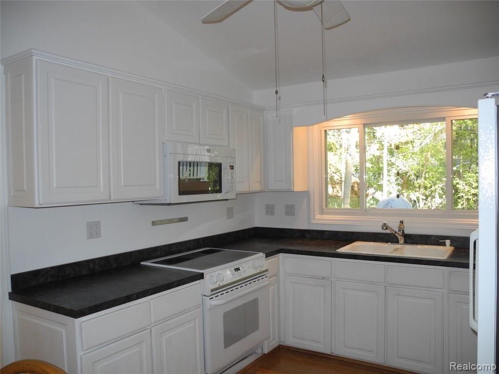 251 Randolph Road Rochester Hills, MI 48309 - Photo 19 of 31