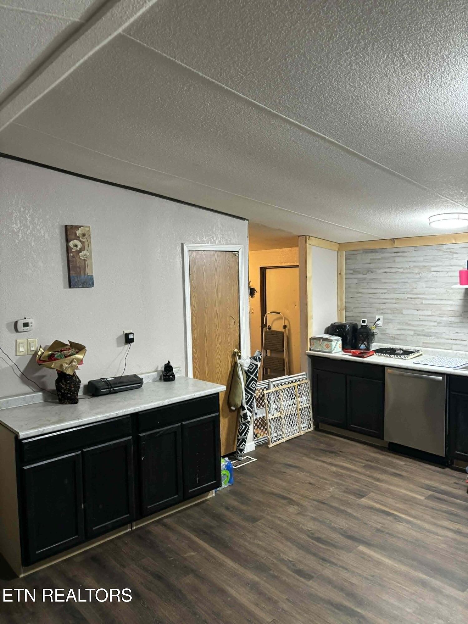 104 Green Acres Clarkrange, TN 38553 - Photo 3 of 14 7d58f3db-5f3b-484e-a7c0-c200dab52401