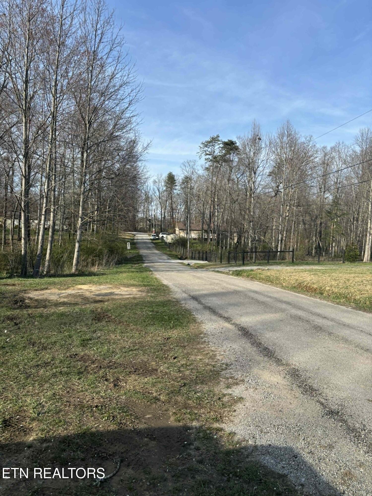 104 Green Acres Clarkrange, TN 38553 - Photo 9 of 14 40110bf8-fef2-4d52-a3cf-1bcaa288a009