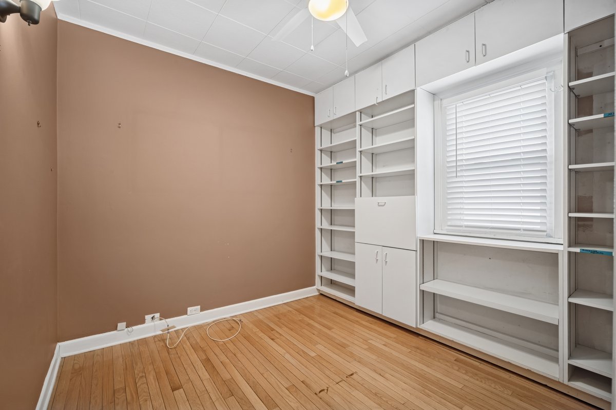 2439 Cowper Avenue Evanston, IL 60201 - Photo 11 of 21