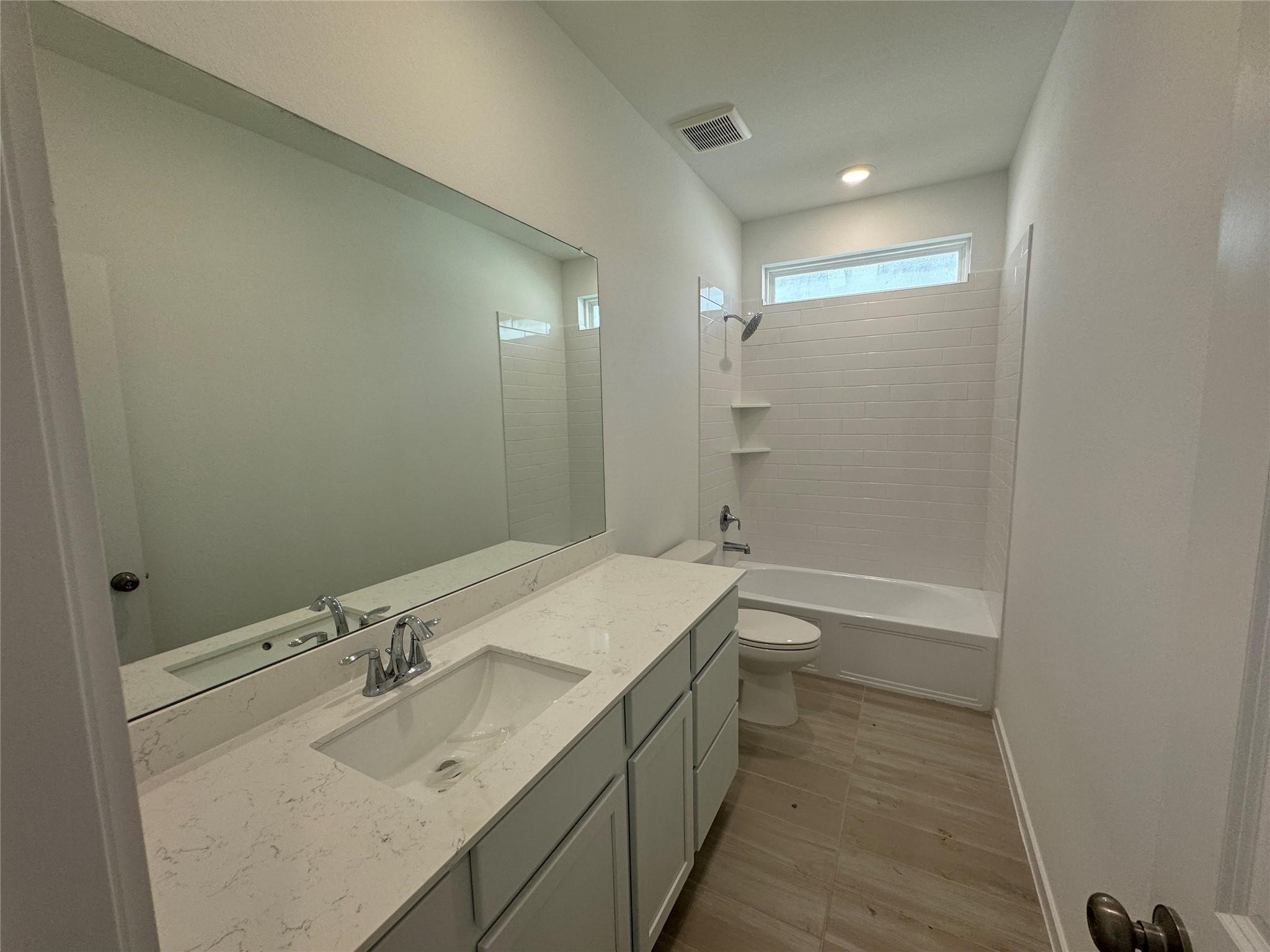 1606 Windrose Bend Angleton, TX 77515 - Photo 7 of 14 **Photos are representative only. This is not the actual home.**