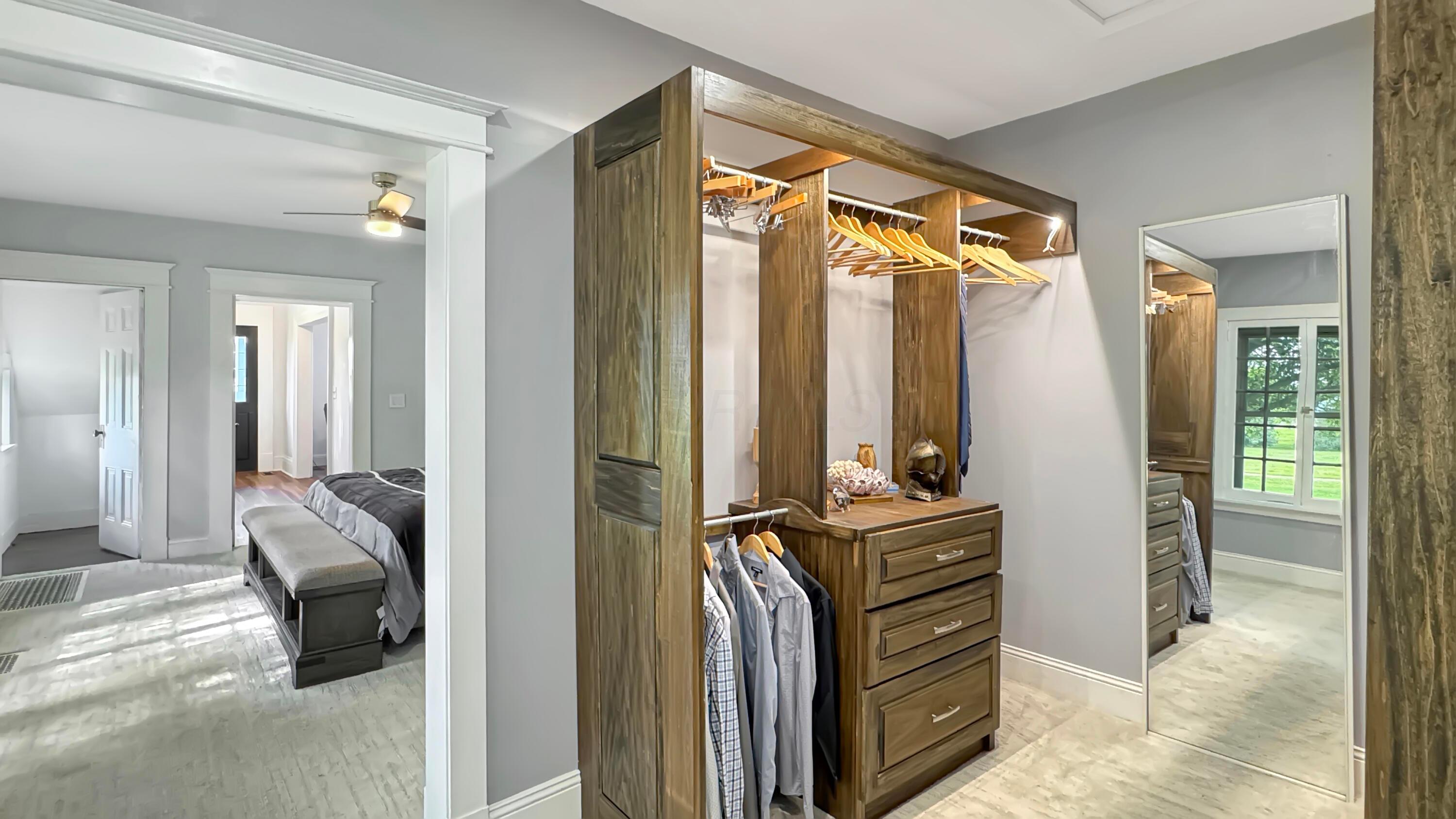 489 Heath Road Heath, OH 43056 - Photo 17 of 37 1st Floor Walk-in Closet