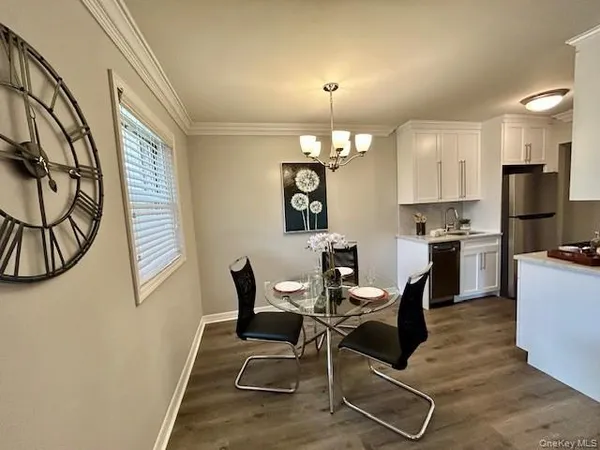 $2,355 | 111 College Road, Unit 15C, Selden, NY 11784