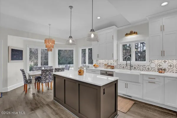 $1,400,000 | 350 Whitebridge Road, Hampstead, NC 28443