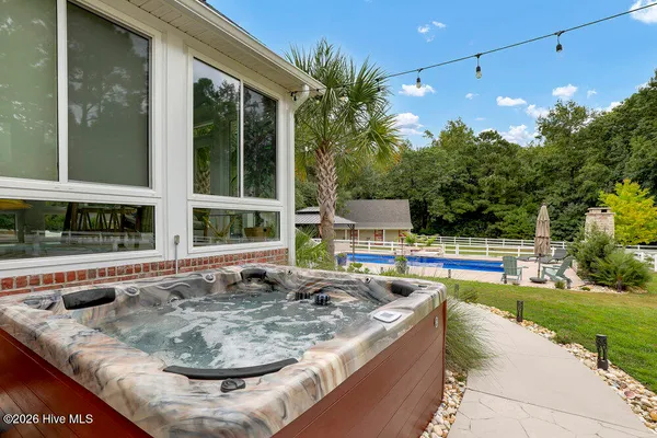 $1,400,000 | 350 Whitebridge Road, Hampstead, NC 28443