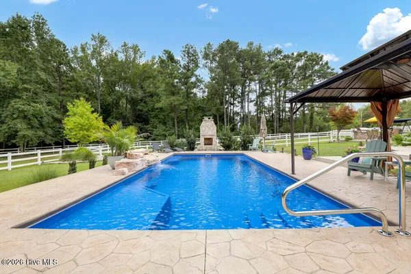 $1,400,000 | 350 Whitebridge Road, Hampstead, NC 28443