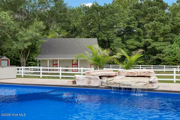 $1,400,000 | 350 Whitebridge Road, Hampstead, NC 28443