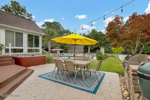 $1,400,000 | 350 Whitebridge Road, Hampstead, NC 28443