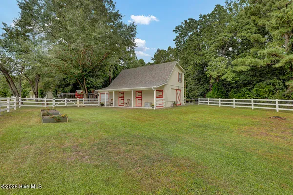 $1,400,000 | 350 Whitebridge Road, Hampstead, NC 28443