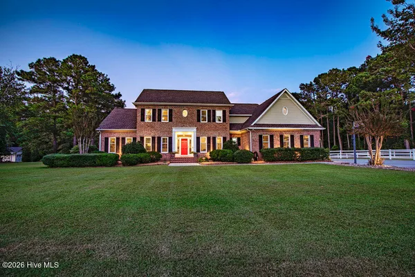 $1,400,000 | 350 Whitebridge Road, Hampstead, NC 28443