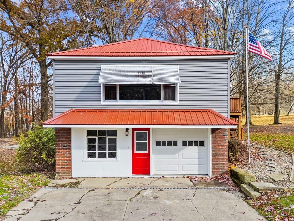 228 Baker Road Greenville, PA 16125 - Photo 1 of 37