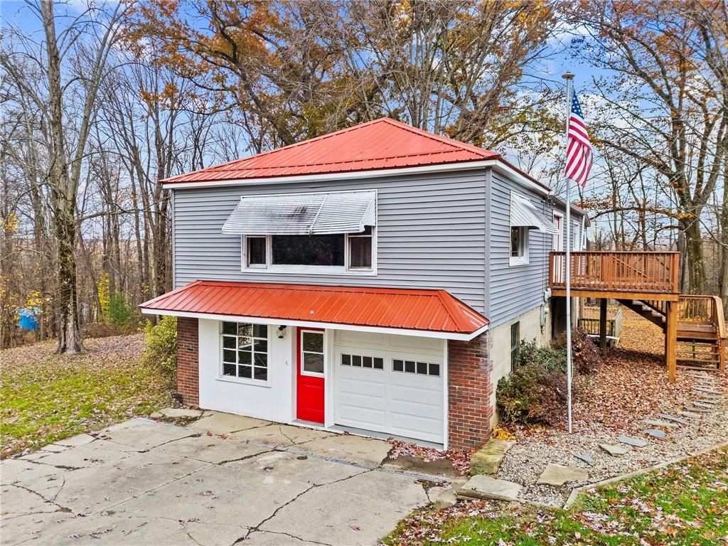 228 Baker Road Greenville, PA 16125 - Photo 3 of 37