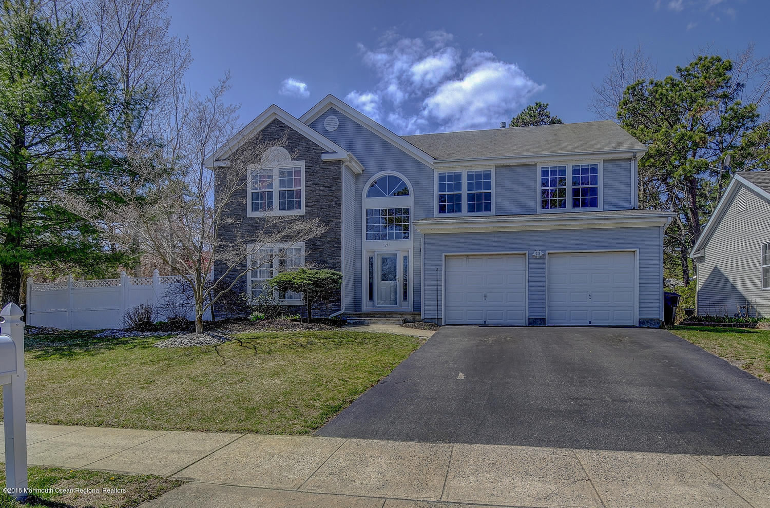 217 Lake Road Brick, NJ 08724 - Photo 1 of 28 217 Lake Road Brick NJ 08724-large-037-1