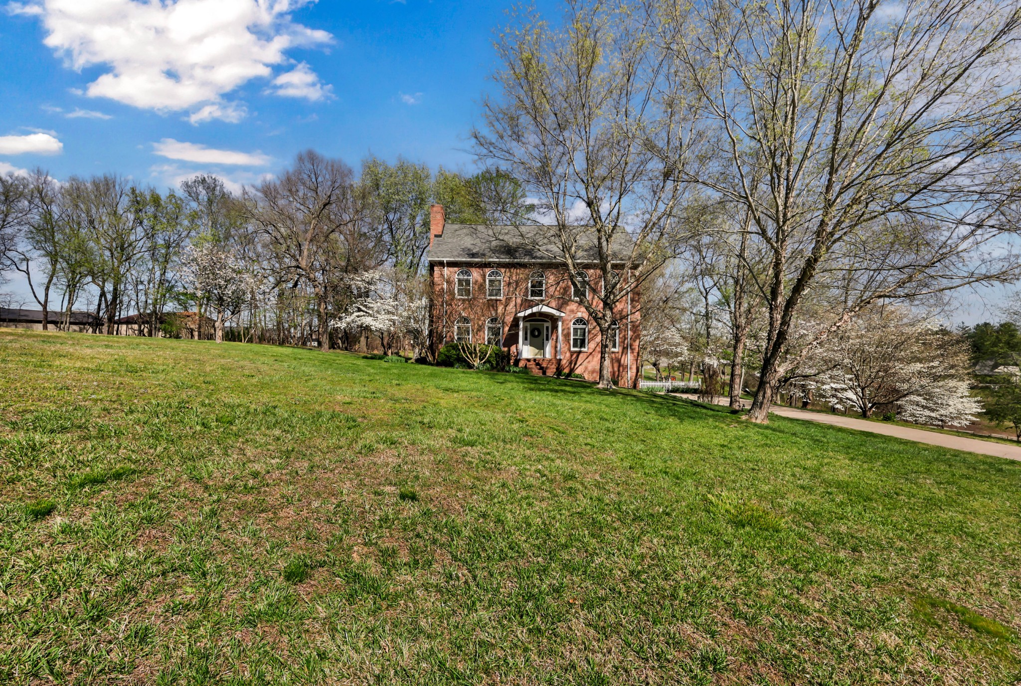 930 Doe Run Court Adams, TN 37010 - Photo 6 of 63