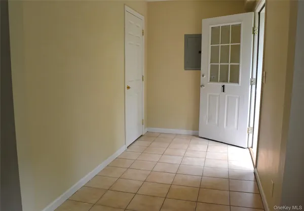 $2,500 | 2342 Highway 32, Unit 1, New Windsor, NY 12553