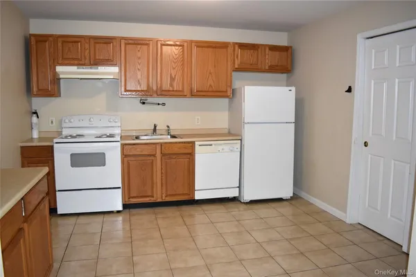 $2,500 | 2342 Highway 32, Unit 1, New Windsor, NY 12553