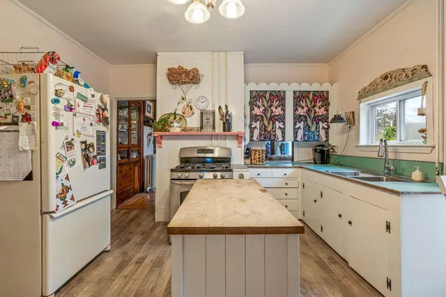 $895,000 | 311 Ocean Street, South Portland, ME 04106