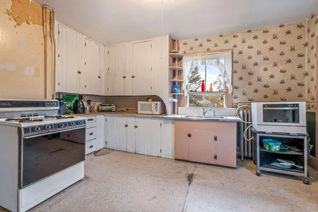 $895,000 | 311 Ocean Street, South Portland, ME 04106