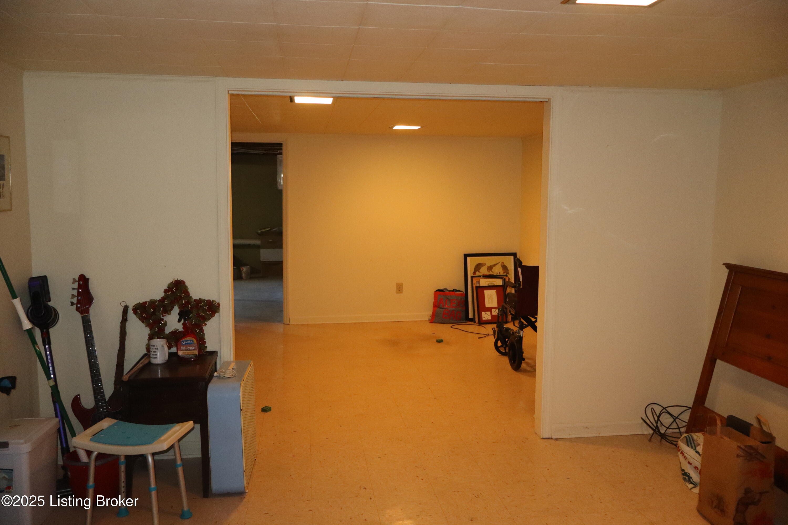 1933 Buttonwood Road Louisville, KY 40222 - Photo 27 of 37 IMG_0594