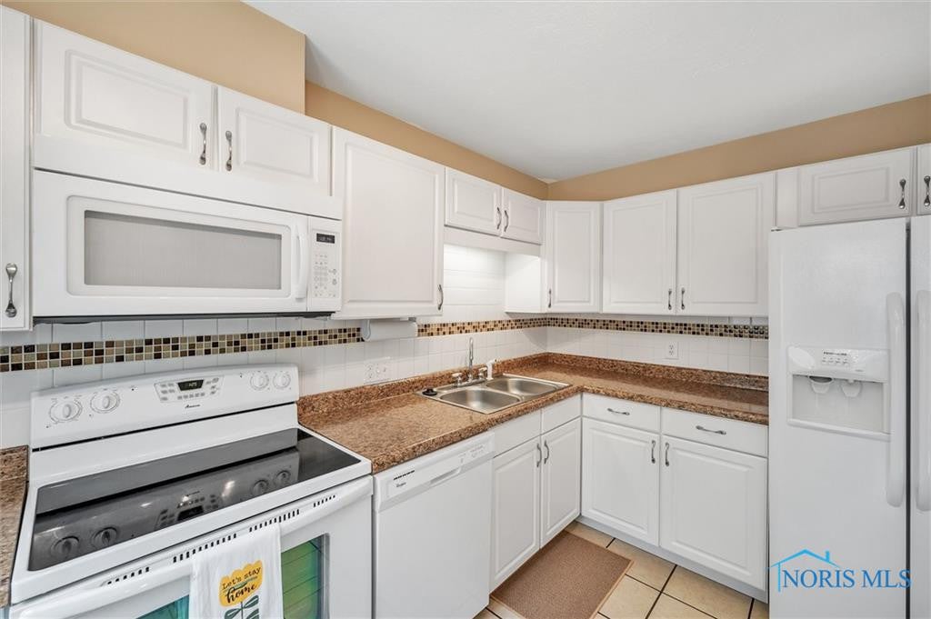 6711 Garden Road, Unit 6711 Maumee, OH 43537 - Photo 13 of 27 Gallery Image 13