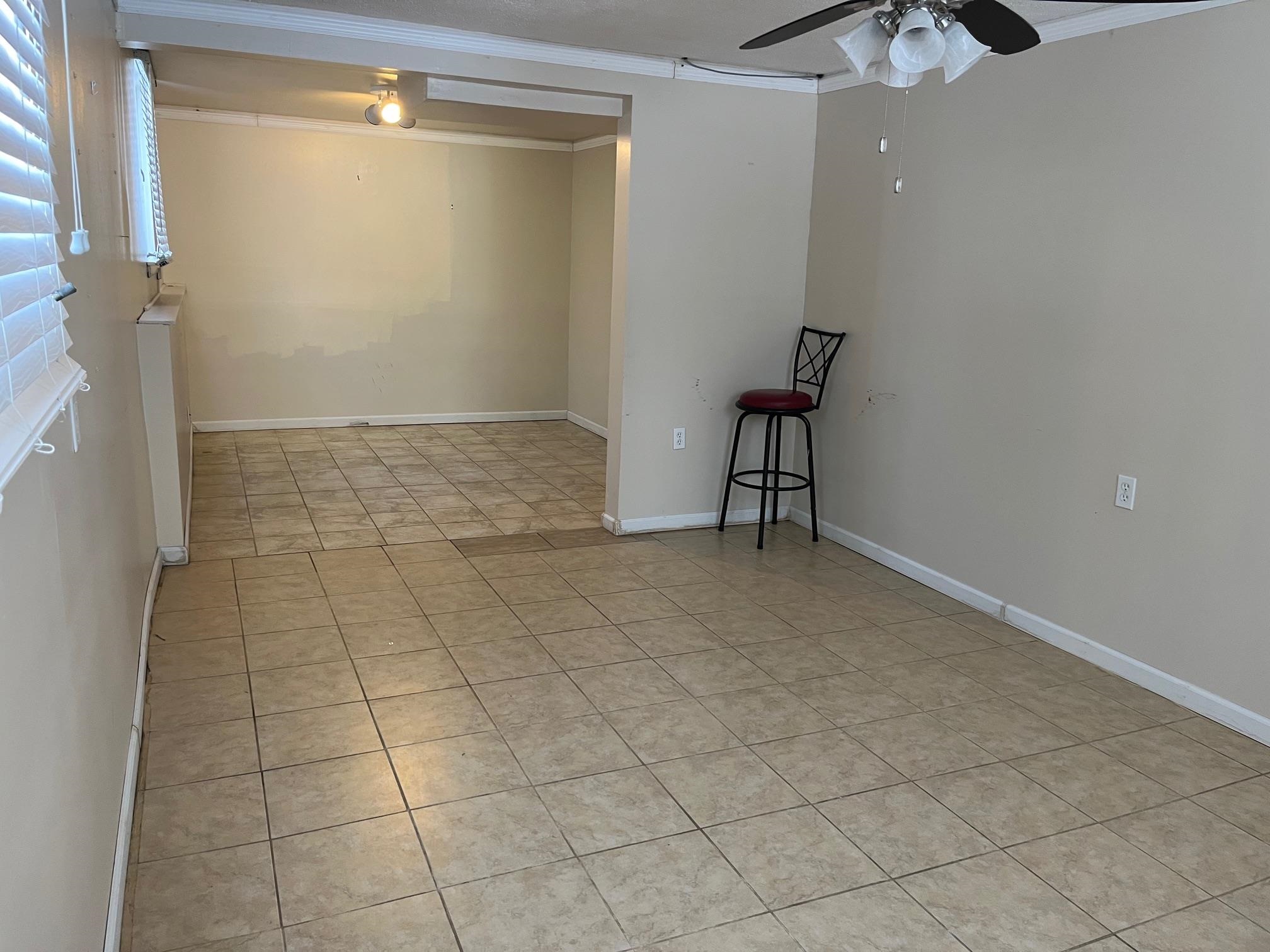 4909 Mohawk Road Rockford, IL 61107 - Photo 28 of 44 a view of an empty room
