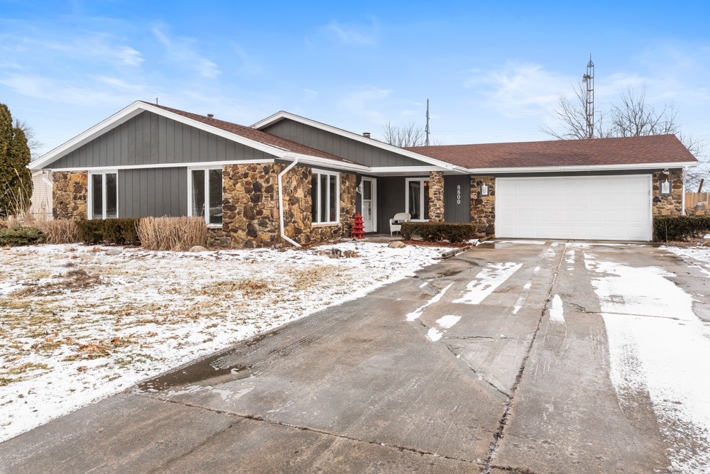 8800 West Thorn Tree Road Muncie, IN 47304 - Photo 1 of 24 Gallery Image 1
