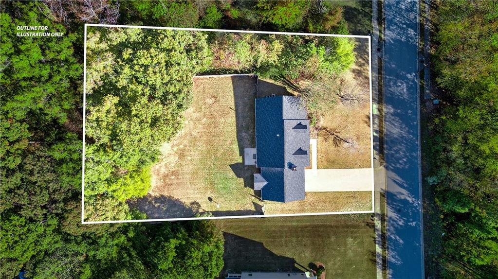 220 Windpher Ridge Hampton, GA 30228 - Photo 37 of 42 aerial view of a house with a garden and plants