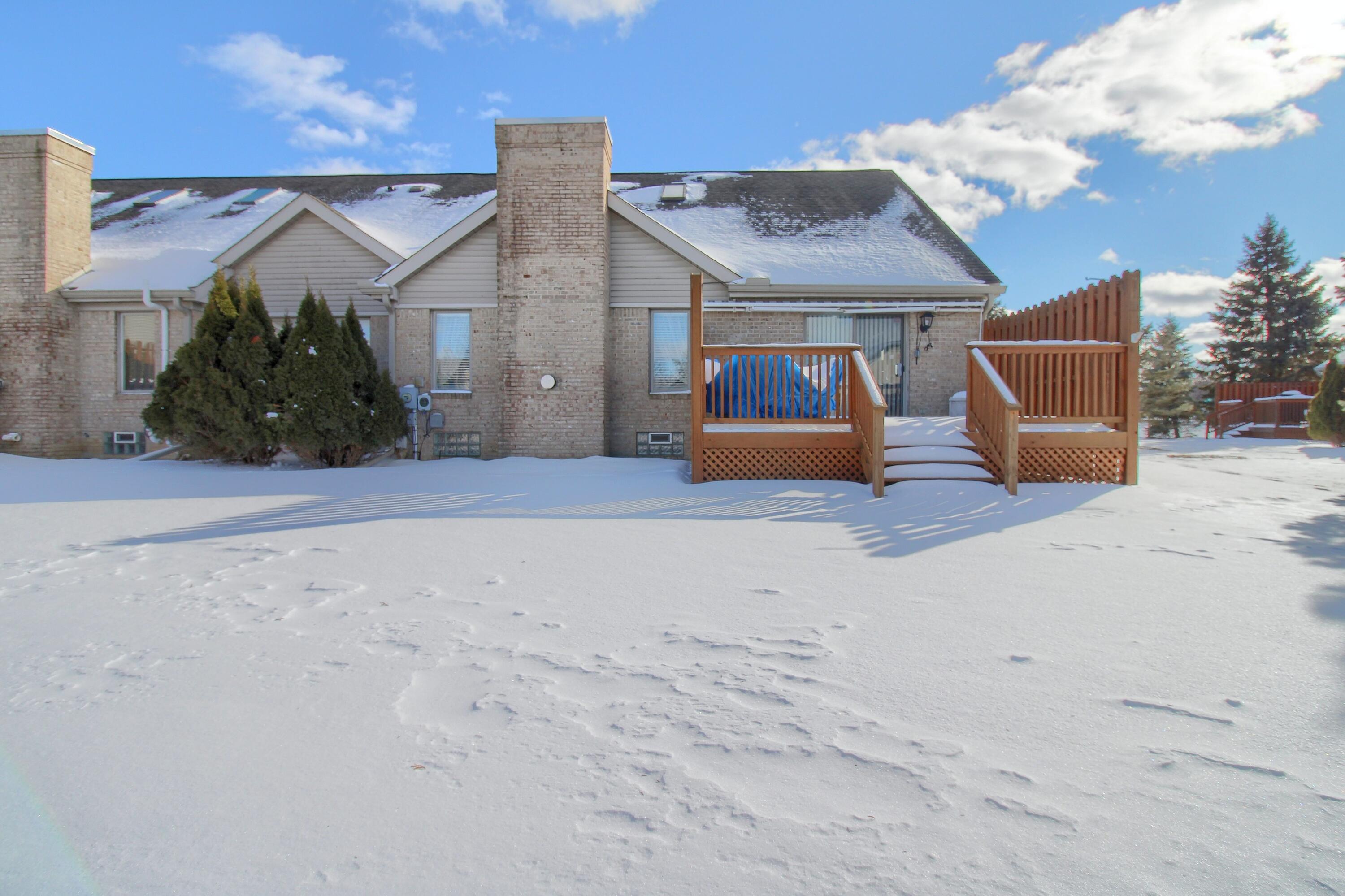290 Edington Circle Canton, MI 48187 - Photo 32 of 34 29-Rear