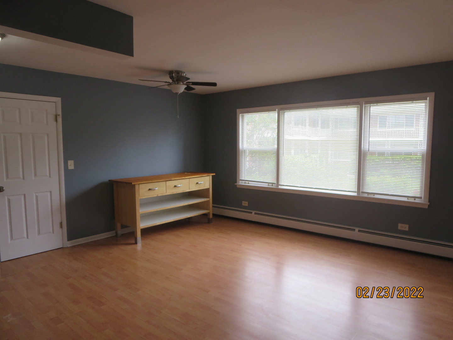 720 North Western Avenue, Unit 5 Park Ridge, IL 60068 - Photo 4 of 9 a view of room with window and a ceiling fan