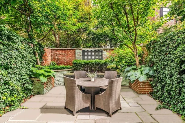 $17,800,000 | 19 East 92nd Street | Upper East Side