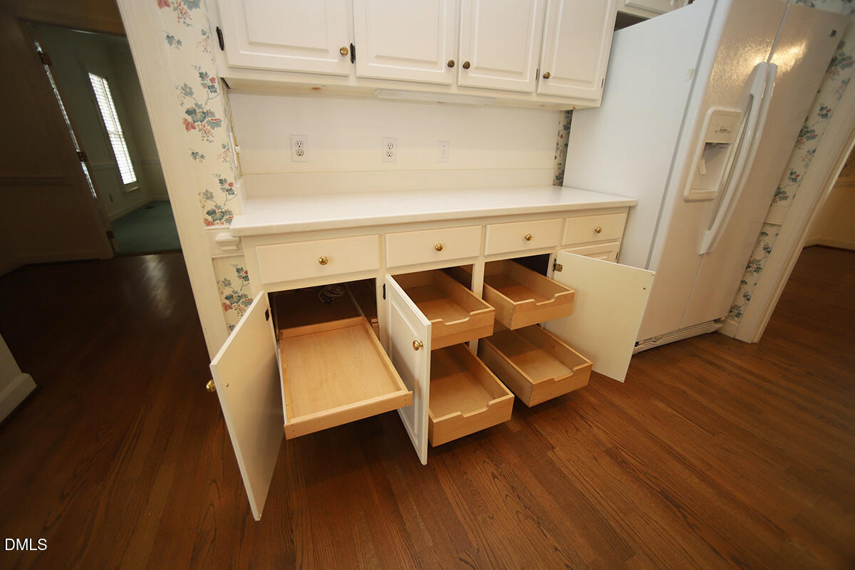 6013 Tenter Banks Square Raleigh, NC 27609 - Photo 7 of 41 Gallery Image 7
