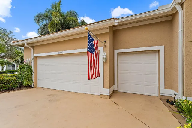 $799,500 | 2201 Southwest Bradford Place, Palm City, FL 34990