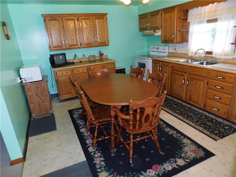 157 Carrier Road Transfer, PA 16154 - Photo 7 of 19 OAK KITCHEN