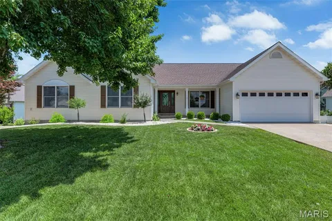 $450,000 | 2202 Wild Pigeon Drive, O'Fallon, MO 63368