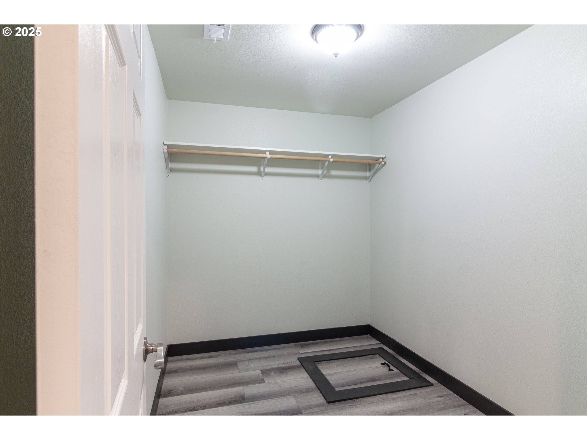 435 Northeast Sloan Street Stanfield, OR 97875 - Photo 14 of 24 a view of utility room