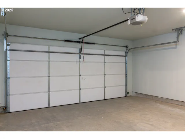 a view of a garage