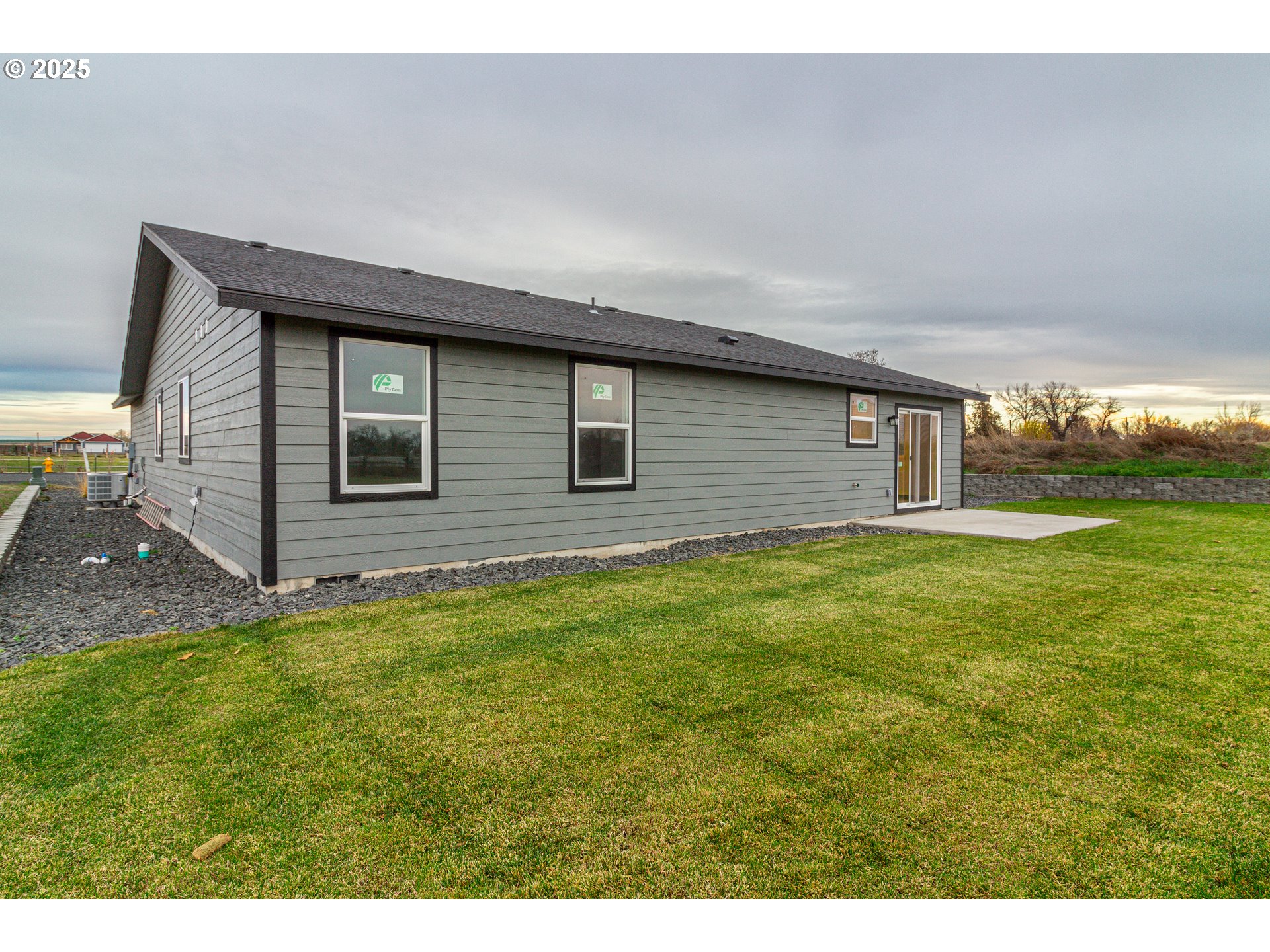 435 Northeast Sloan Street Stanfield, OR 97875 - Photo 18 of 24 a house view with a outdoor space