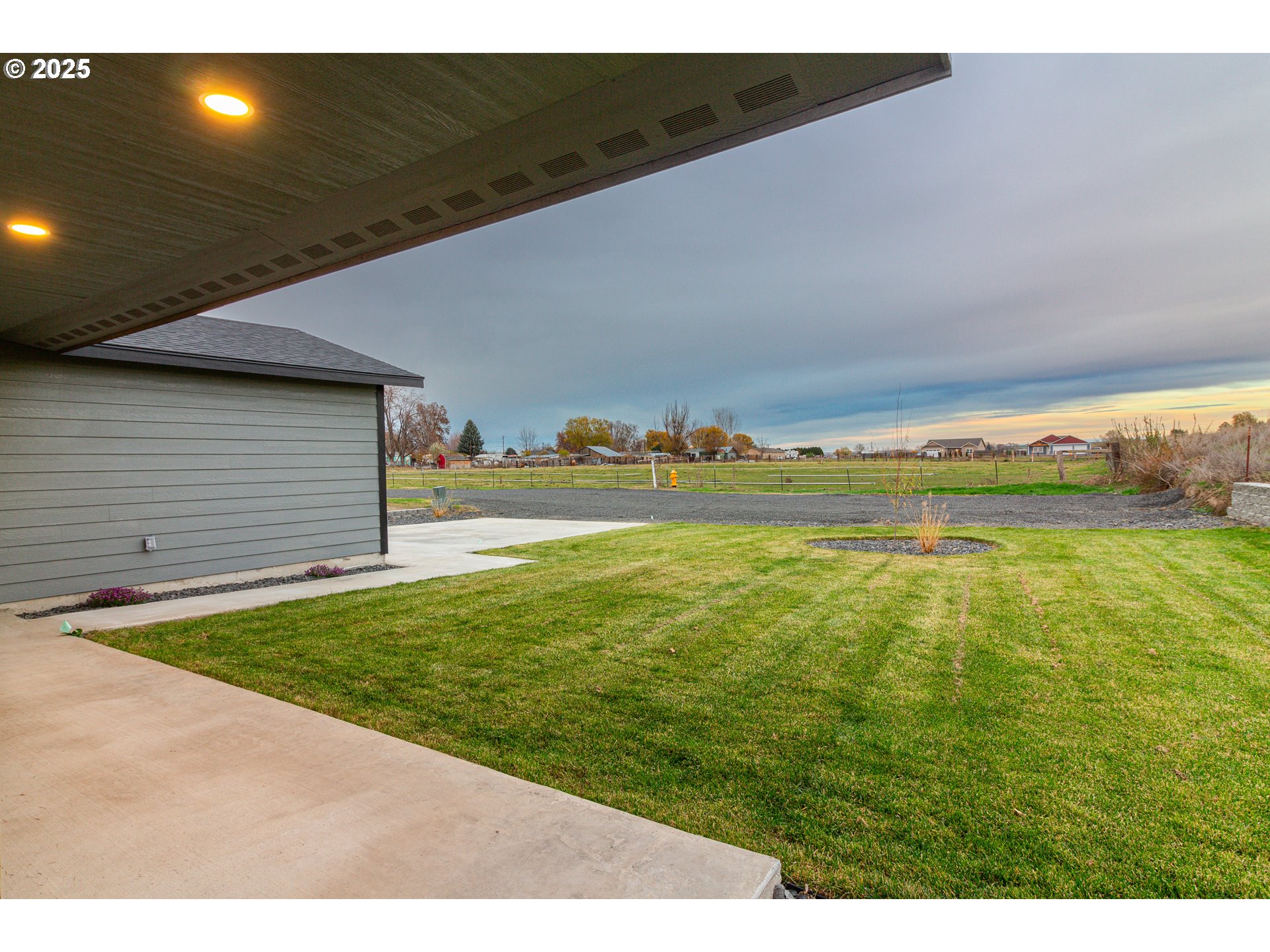 435 Northeast Sloan Street Stanfield, OR 97875 - Photo 2 of 24 a view of an ocean view