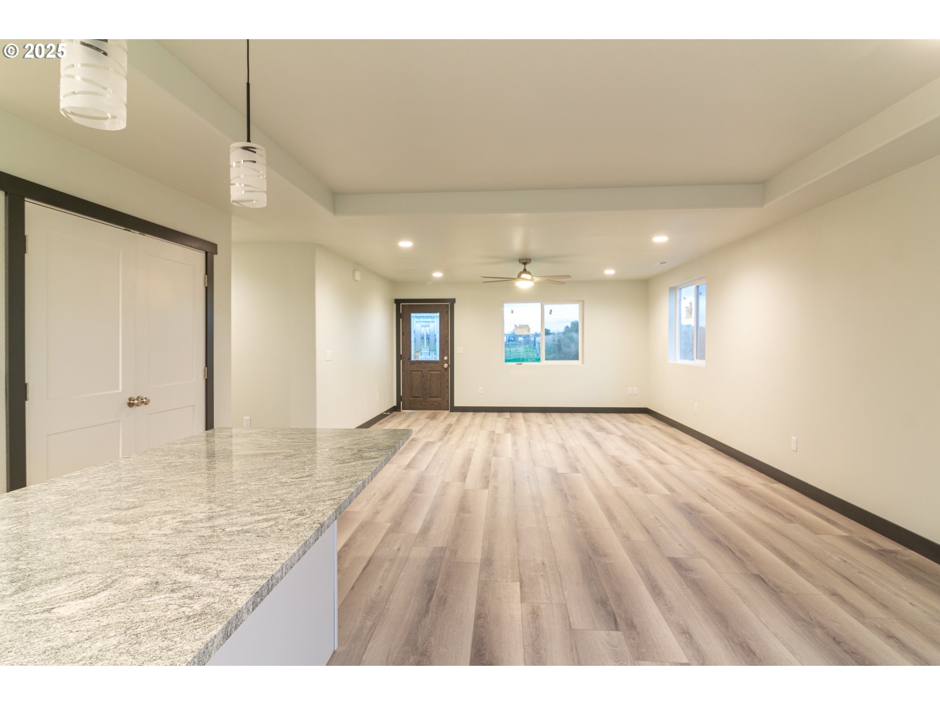 435 Northeast Sloan Street Stanfield, OR 97875 - Photo 22 of 24 a view of an empty room and window