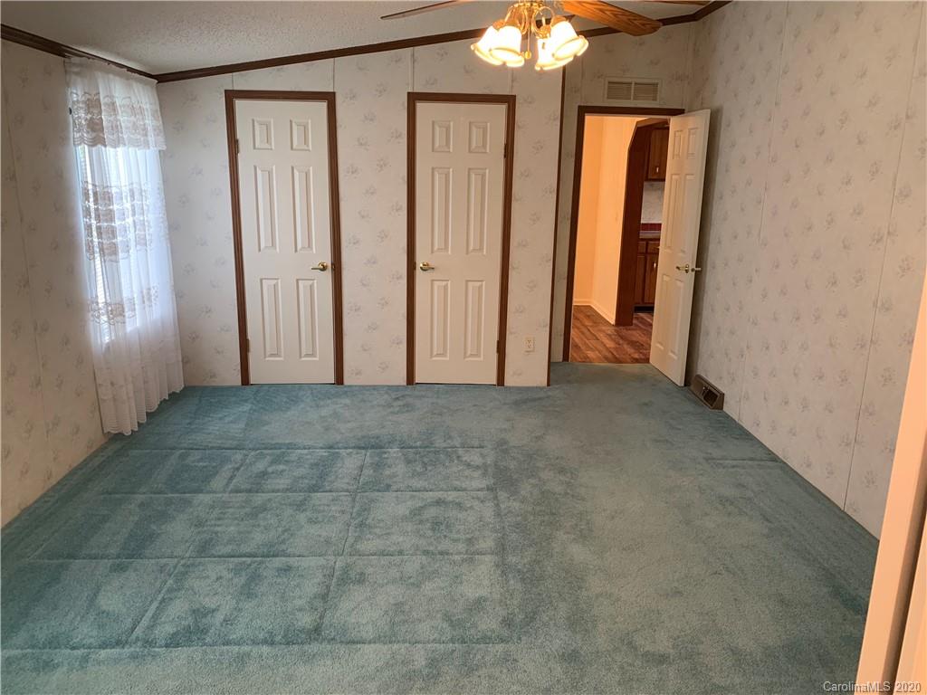 1055 Sharon Ridge Road Fairview, NC 28730 - Photo 19 of 37 Gallery Image 19