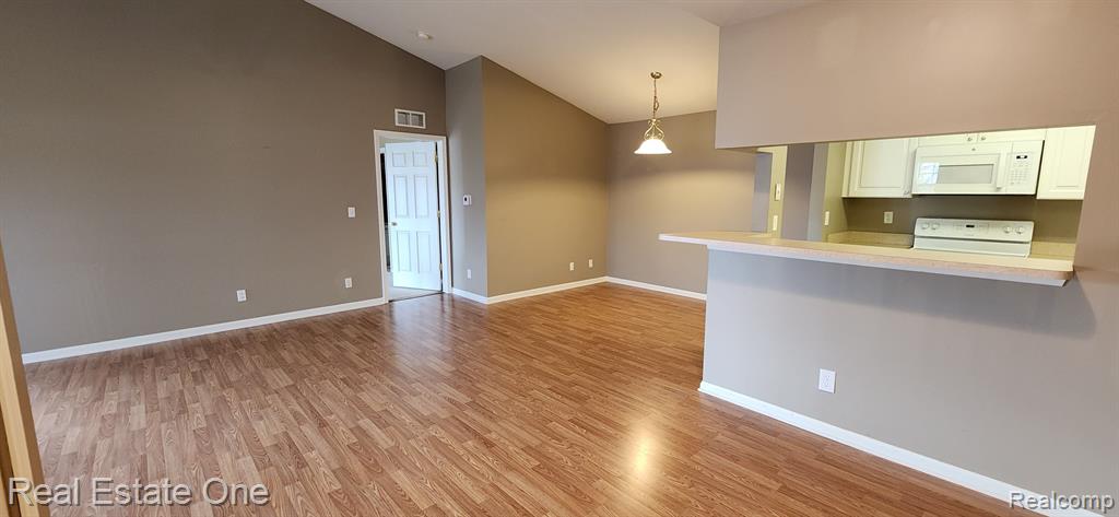5364 Brookemonte Circle, Unit 1 Rochester, MI 48306 - Photo 13 of 26