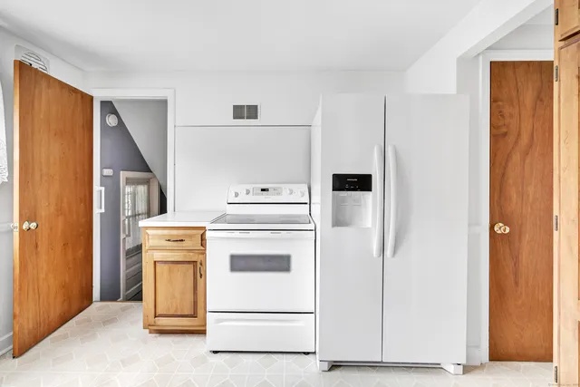 $4,200 | 93 Catherine Terrace, Fairfield, CT 06824